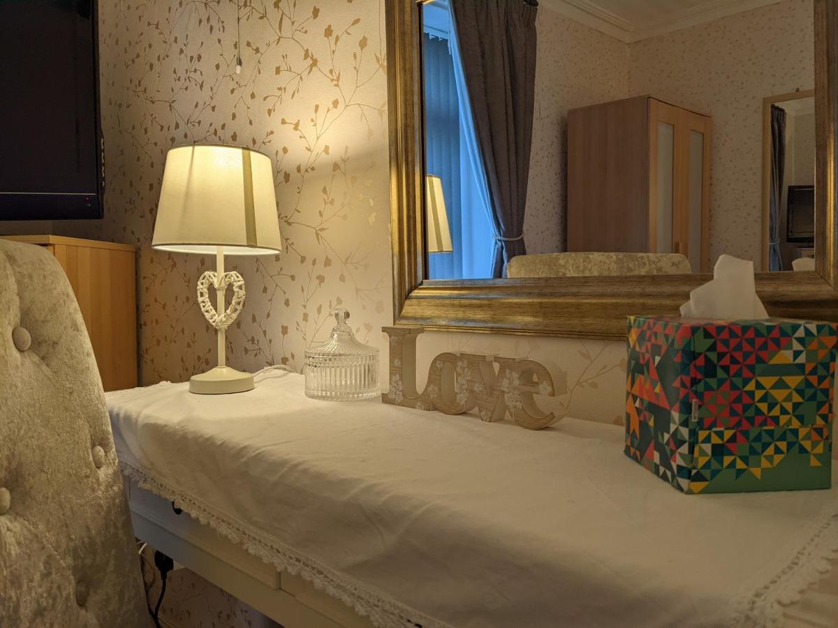 Kirkcroft Guest House Гретна Экстерьер фото